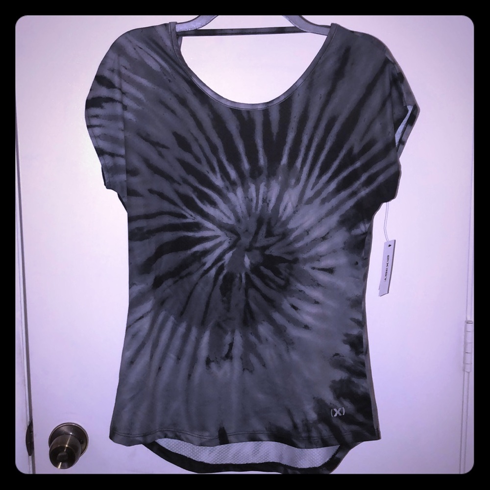 *RARE* Breathable High Low Tie Dye Tee